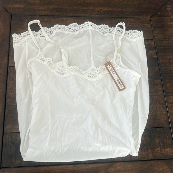 Skims Fits Everybody Lace Slip Dress - Picture 3 of 4